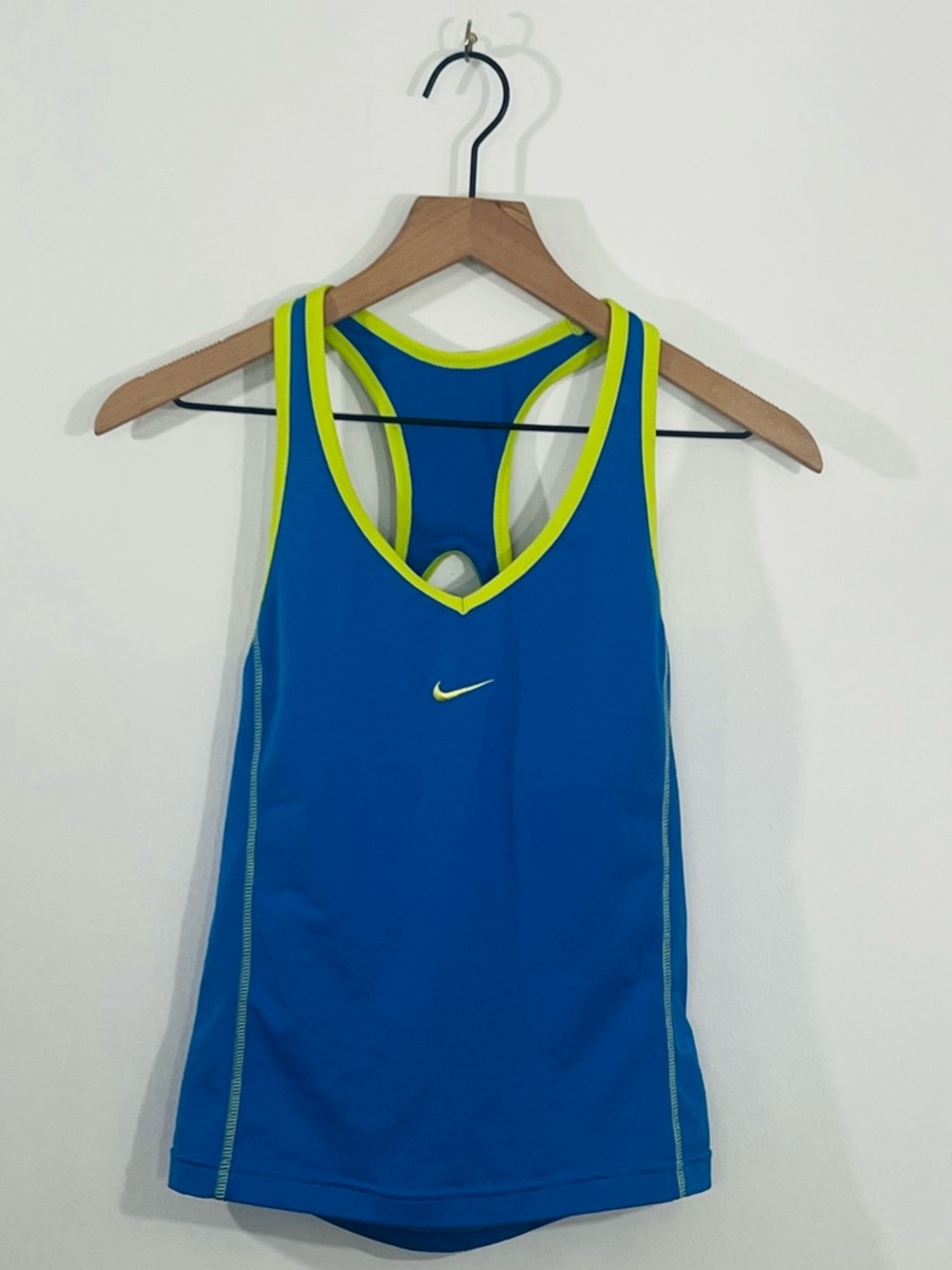 Nike Pullover Racer Back Pullover Tank Top Lime Green Detail Blue V Neck Top Med
